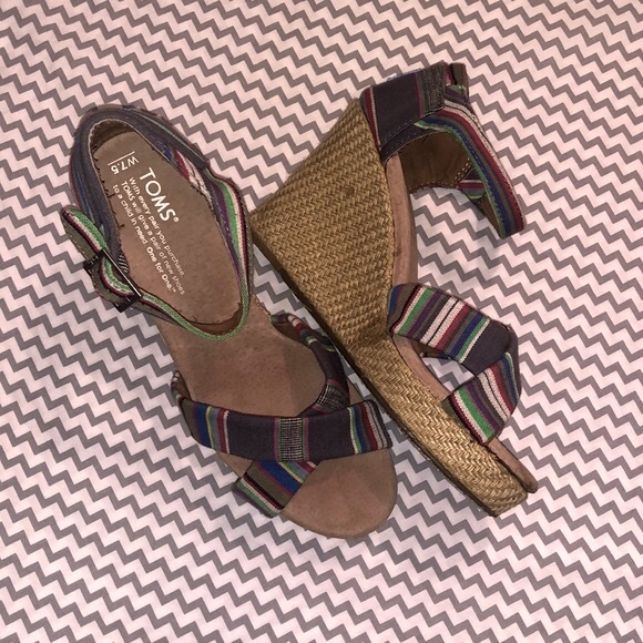 Women’s, Shoes, Tom’s, Size 7.5 W, Multi-Color - Picture 3 of 4